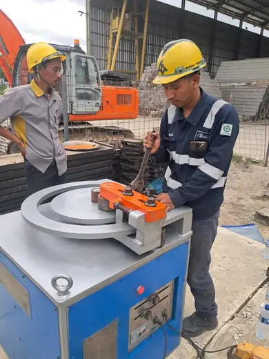 Demo pengoperasian mesin bending portable